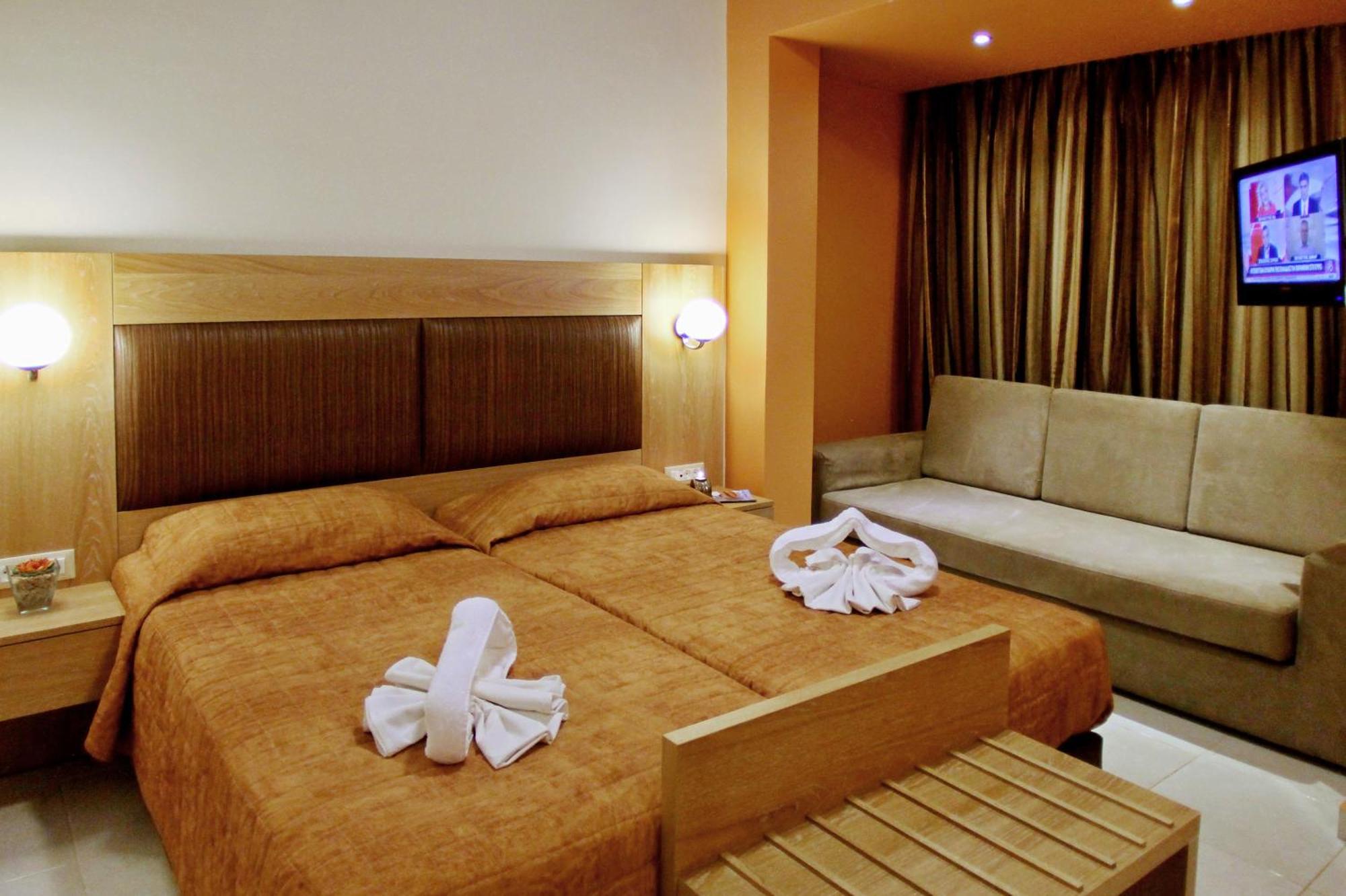 Bella Elena By Estia Aparthotel Malia  Bilik gambar