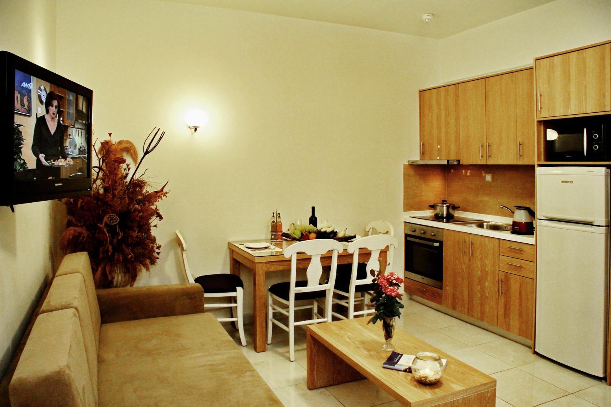 Bella Elena By Estia Aparthotel Malia  Bilik gambar